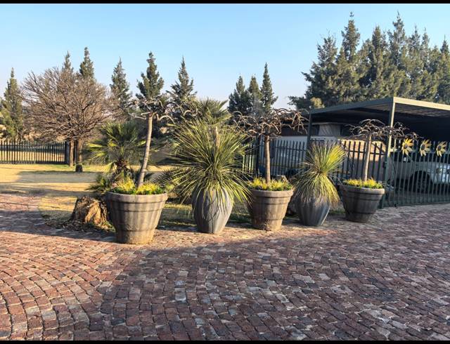 4 BEDROOM HOUSE FOR SALE IN WITHOK ESTATE